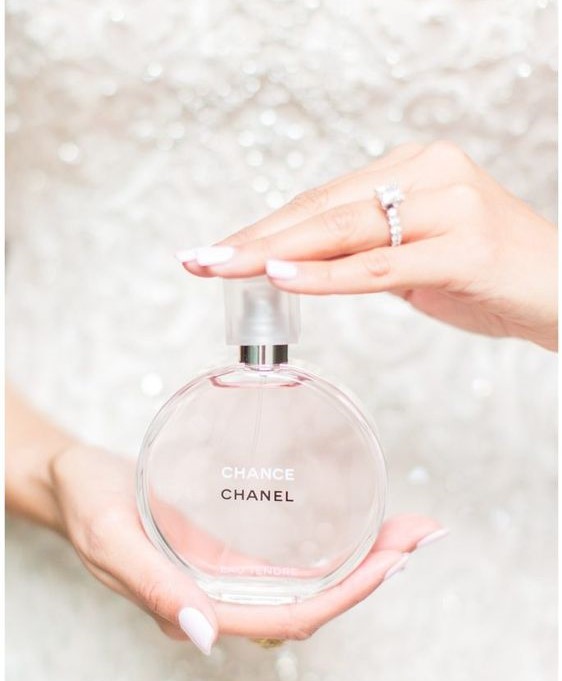 بهترین عطرها برای عروس خانم‌ها.jpg